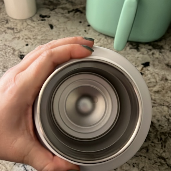 HydroJug 64oz Stainless Steel Water Bottle Triple-Insulated, BPA-Free Leakproof - Picture 5 of 5